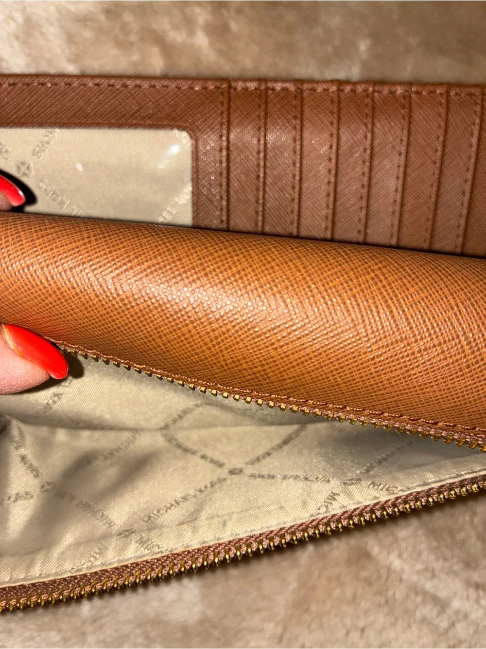 Like New Michael Kors Jet Set Travel Large Trifold Leather Wallet brown